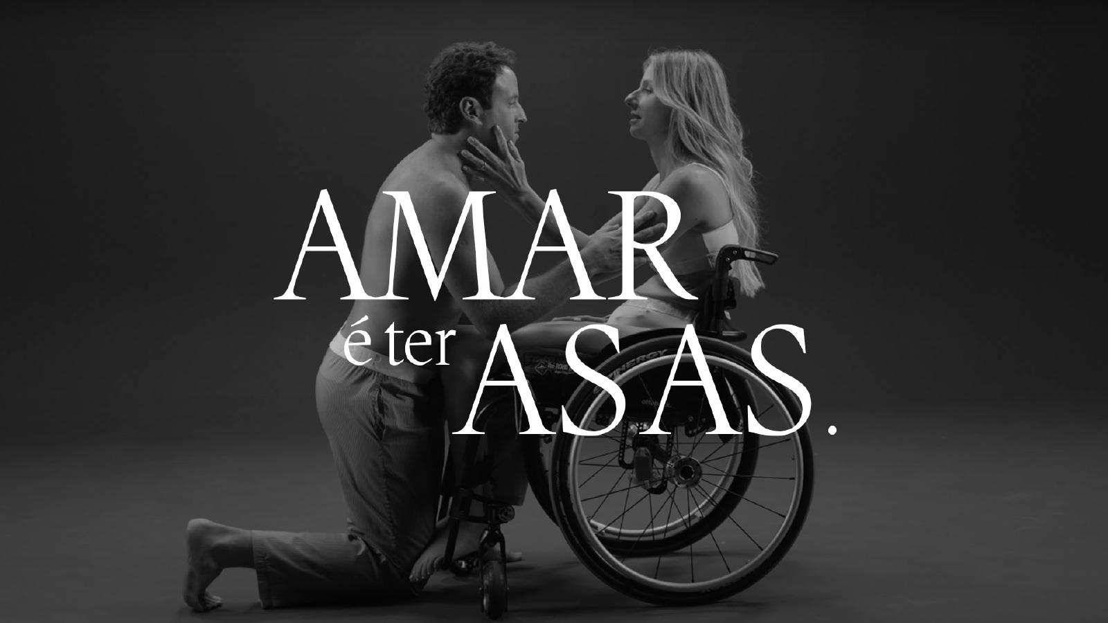 Campanha em preto e branco da Reserva com um casal